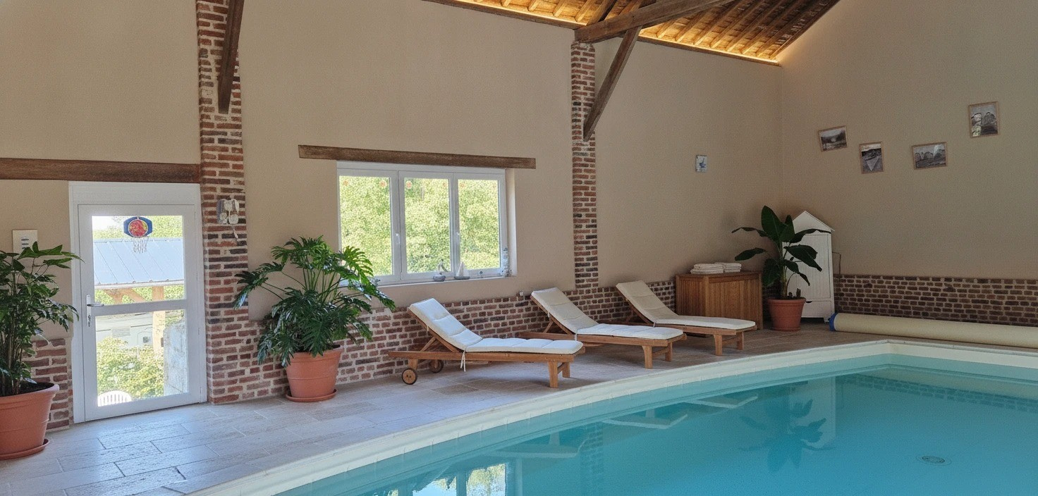 VENTE À TERME LIBRE 12 ANS — Maison avec salle de cinéma,  SPA et piscine